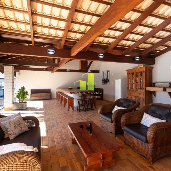 Casa Beira Mar com Piscina no cora��o de Bombinhas