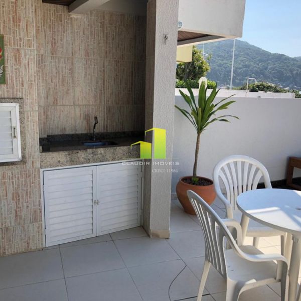 Bel�ssimo Duplex Frente ao Mar na Praia de Bombas