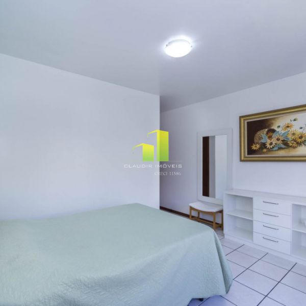  Apto Vista ao Mar, 2 quartos � 50 mts da Praia