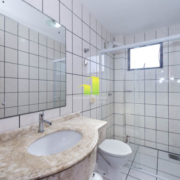  Apto Vista ao Mar, 2 quartos � 50 mts da Praia
