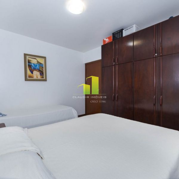  Apto Vista ao Mar, 2 quartos � 50 mts da Praia