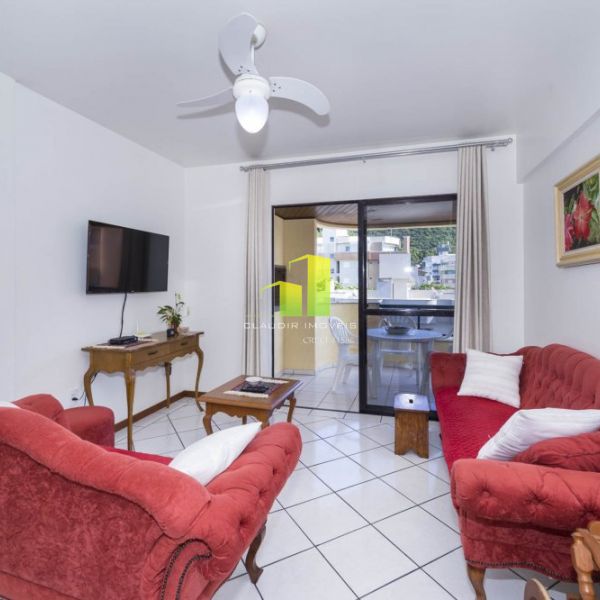  Apto Vista ao Mar, 2 quartos � 50 mts da Praia