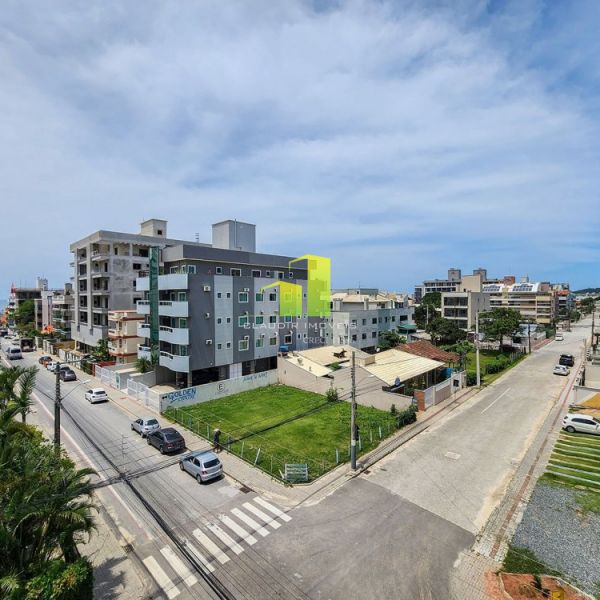 Lindo Apto com Piscina, 02 su�tes pr�ximo da Praia