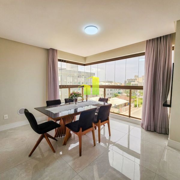 Lindo Apto com Piscina, 02 su�tes pr�ximo da Praia