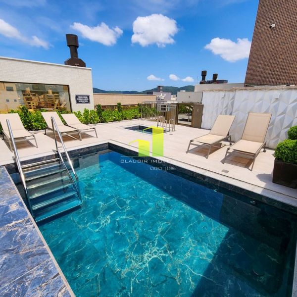 Lindo Apto com Piscina, 02 su�tes pr�ximo da Praia