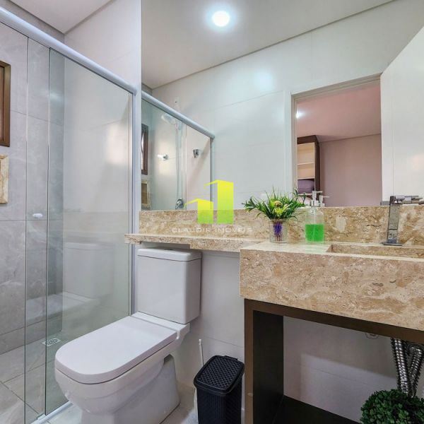 Lindo Apto com Piscina, 02 su�tes pr�ximo da Praia