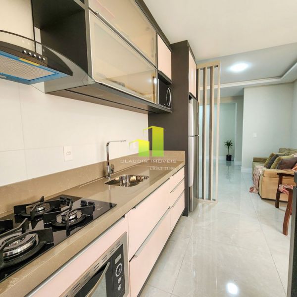 Lindo Apto com Piscina, 02 su�tes pr�ximo da Praia