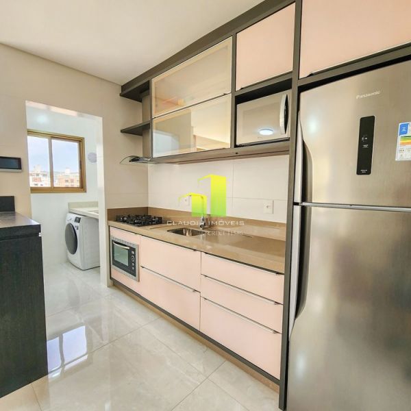 Lindo Apto com Piscina, 02 su�tes pr�ximo da Praia