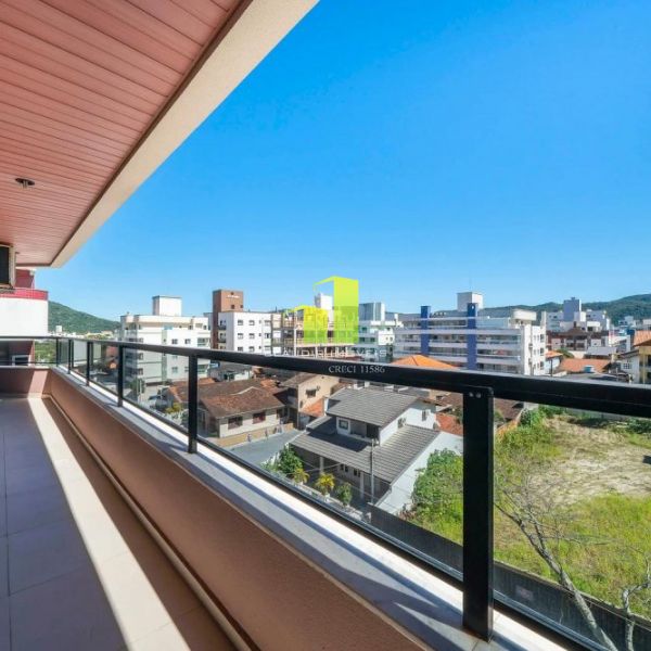 Apartamento com Vista ao Mar 3 quartos em Bombas