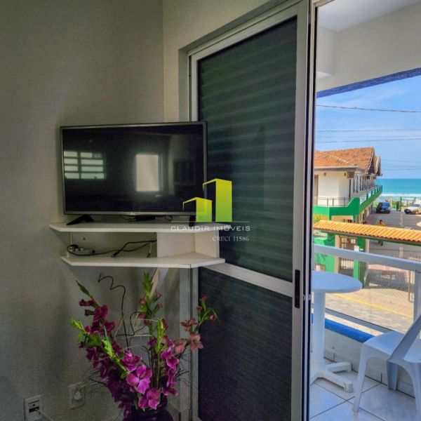 Residencial Niska � 20 metros da Praia de Bombas !