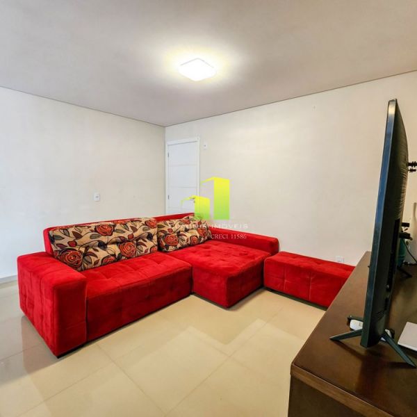 APTO 02 QUARTOS EM BOMBAS COM �TIMA LOCALIZA��O
