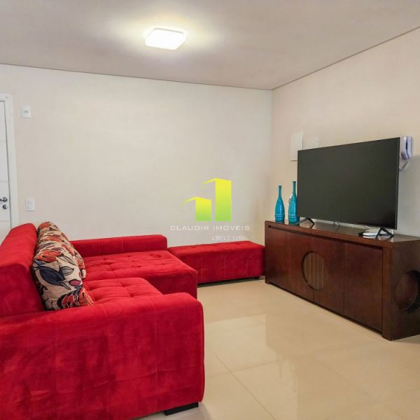 APTO 02 QUARTOS EM BOMBAS COM �TIMA LOCALIZA��O