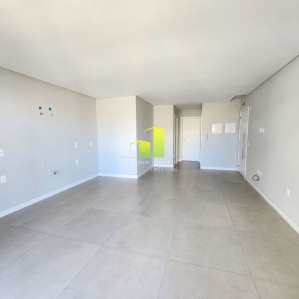 Apartamento a Venda em Bombas com Vista para o Mar