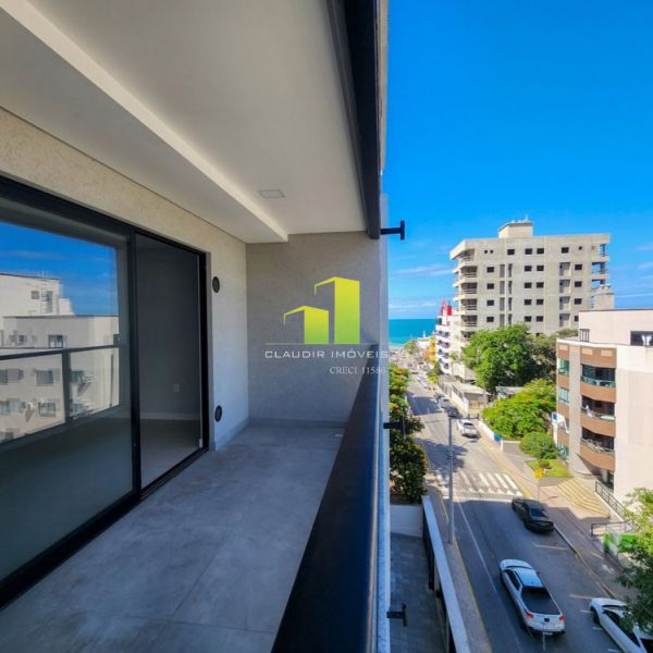 Apartamento a Venda em Bombas com Vista para o Mar