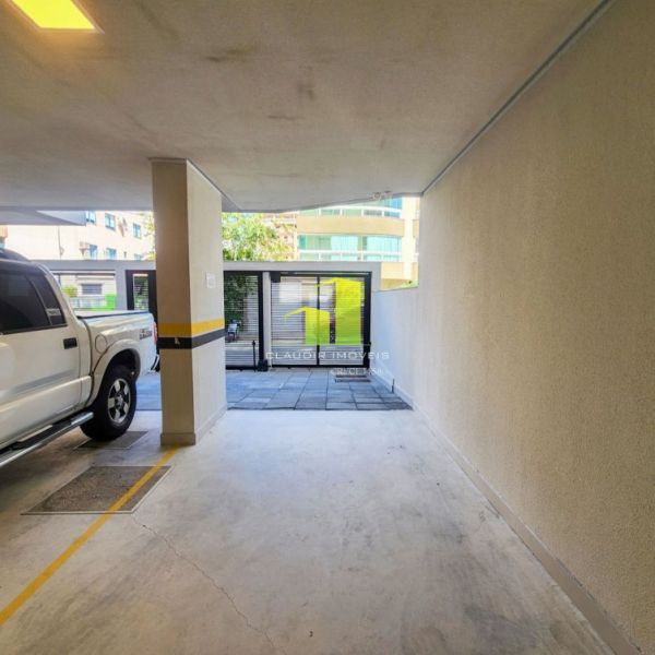 Apartamento a Venda em Bombas com Vista para o Mar