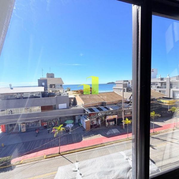 Apto 2 Dorm; Frente para Avenida com VISTA MAR!