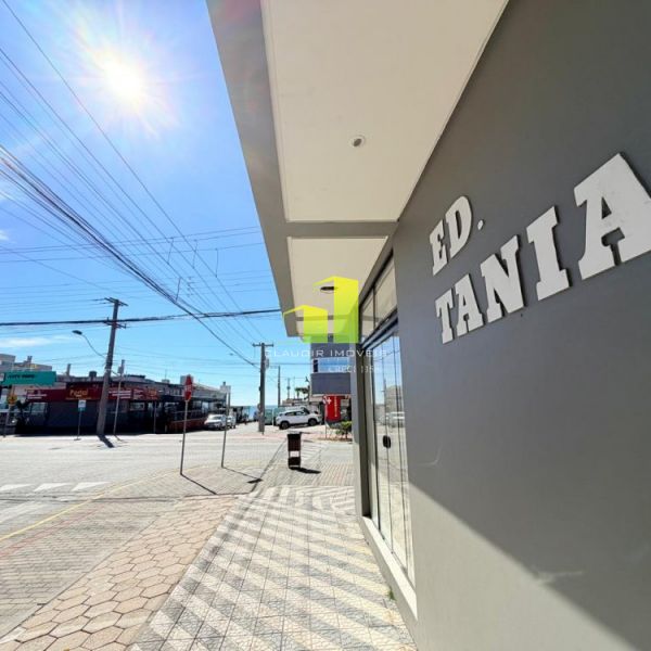 Apto 2 Dorm; Frente para Avenida com VISTA MAR!