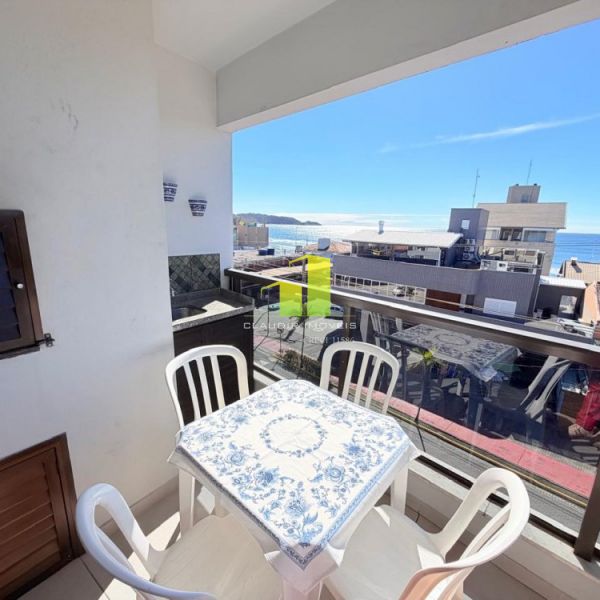 Apto 2 Dorm; Frente para Avenida com VISTA MAR!