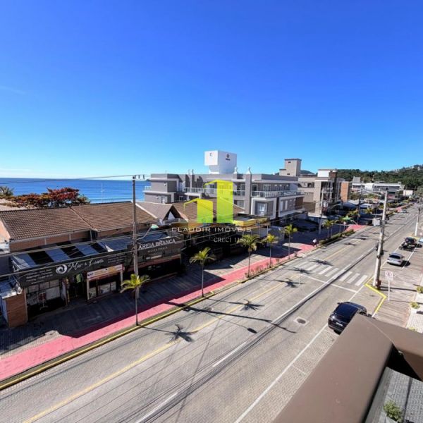Apto 2 Dorm; Frente para Avenida com VISTA MAR!
