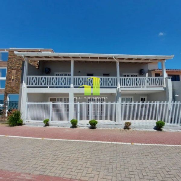 CASA BEIRA MAR 4 SU�TES AT� 12 PESSOAS EM BOMBAS