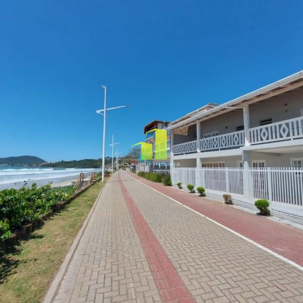 CASA BEIRA MAR 4 SU�TES AT� 12 PESSOAS EM BOMBAS