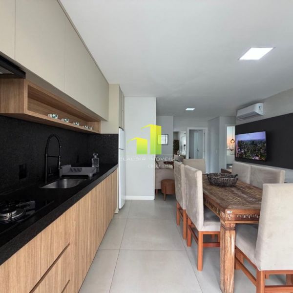LUXUOSO APTO COM PISCINA - 2 SU�TES PR�XIMO DO MAR