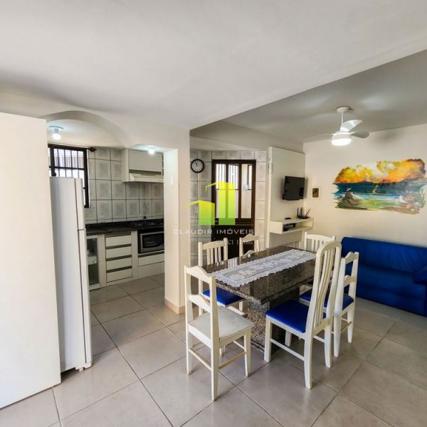 Sobrado 2 su�tes, 2 vagas Quadra do Mar � 20 Mts