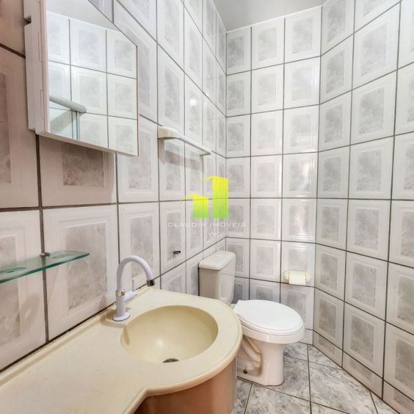 Sobrado 2 su�tes, 2 vagas Quadra do Mar � 20 Mts