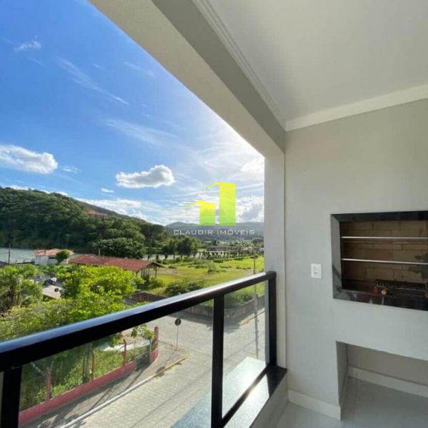 Apto com piscina, 2 dormit�rios para at� 7 pessoas