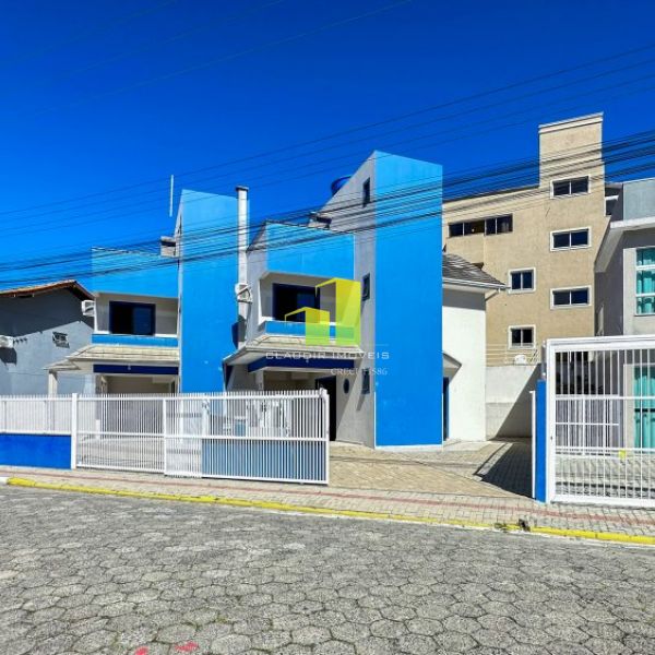 Sobrado 2 su�tes, 2 vagas Quadra do Mar � 20 Mts