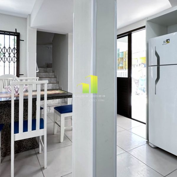 Sobrado 2 su�tes, 2 vagas Quadra do Mar � 20 Mts