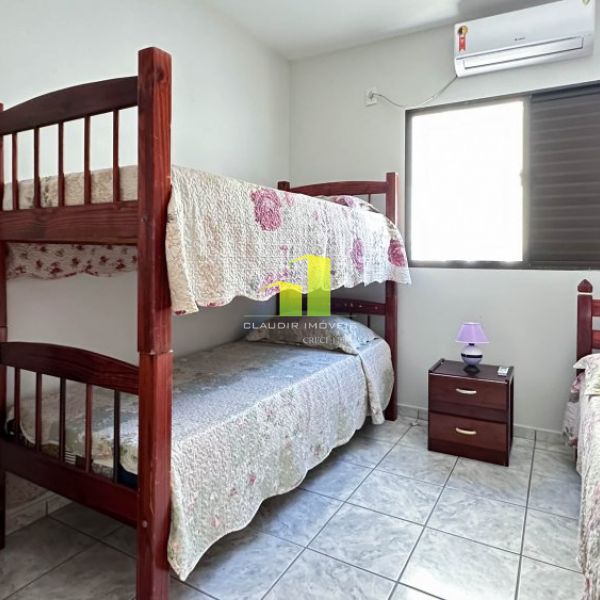 Sobrado 2 su�tes, 2 vagas Quadra do Mar � 20 Mts
