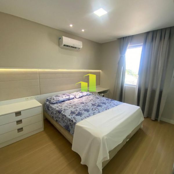 Apto 3 Quartos na Av. Principal Perto da Praia 