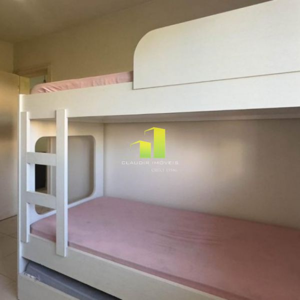 Apto 3 Quartos para at� 8 pessoas Perto da Praia