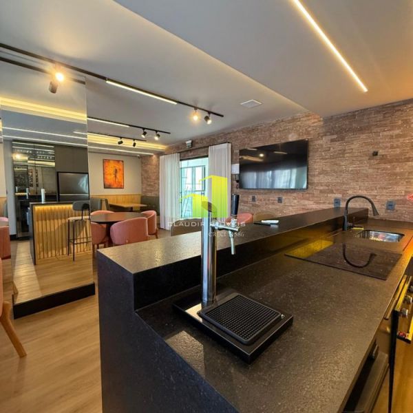 Luxuoso Loft com �rea de Lazer Completa 