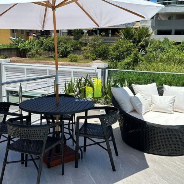 Casa com Piscina 3 Quartos para at� 10 Pessoas