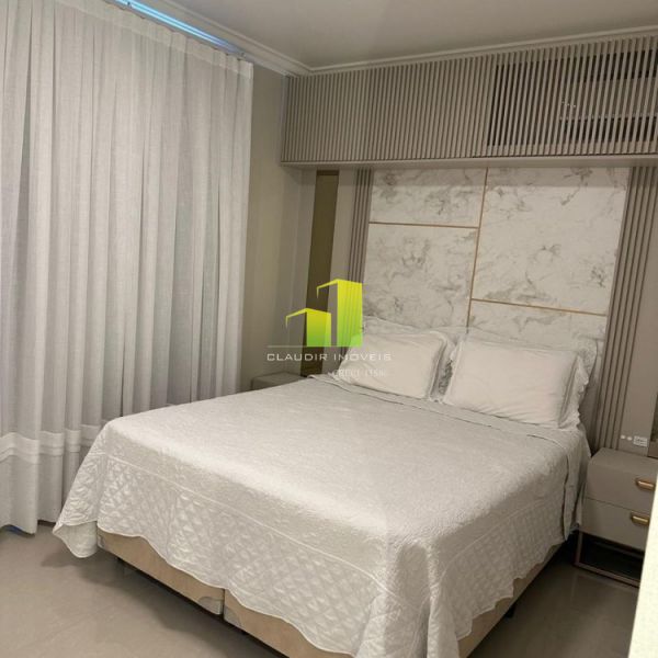 Casa com Piscina 3 Quartos para at� 10 Pessoas