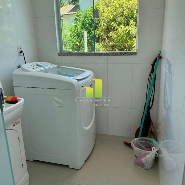 Casa com Piscina 3 Quartos para at� 10 Pessoas