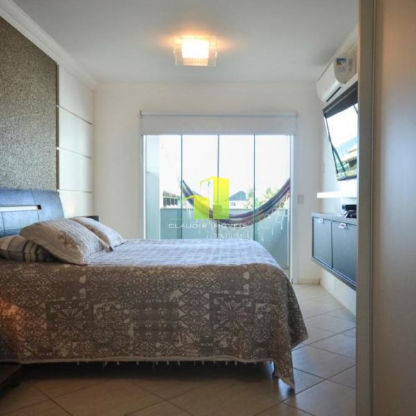 Casa com Piscina 4 suites - 12 pessoas em Mariscal