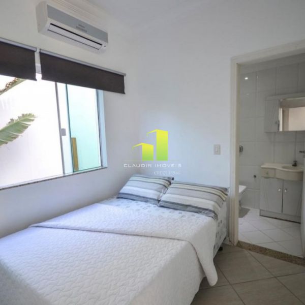 Casa com Piscina 4 suites - 12 pessoas em Mariscal