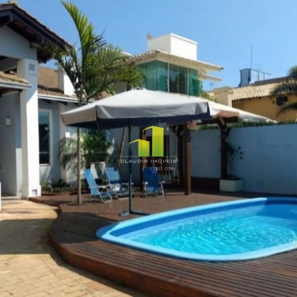 Casa com Piscina 4 suites - 12 pessoas em Mariscal