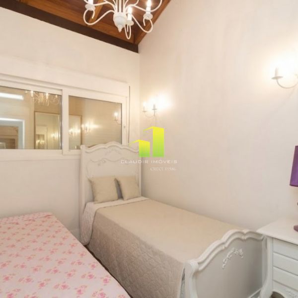 Casa � Beira Mar com 4 quartos para at� 12 pessoas