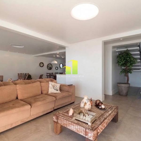 Casa � Beira Mar com 4 quartos para at� 12 pessoas