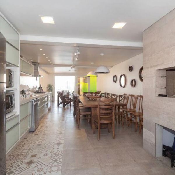 Casa � Beira Mar com 4 quartos para at� 12 pessoas