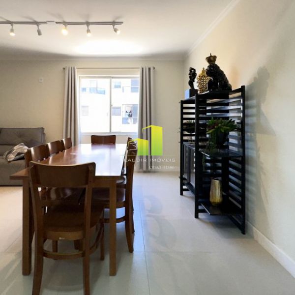 Apartamento com 3 quartos � Venda em Bombinhas