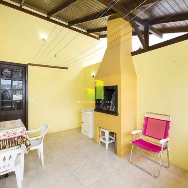 Casa de 6 dormit�rios para 15 pessoas em Bombinhas