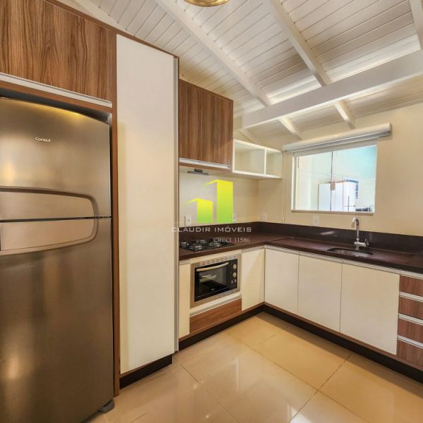Casa com Piscina 3 dormit�rios em Bombinhas - SC!