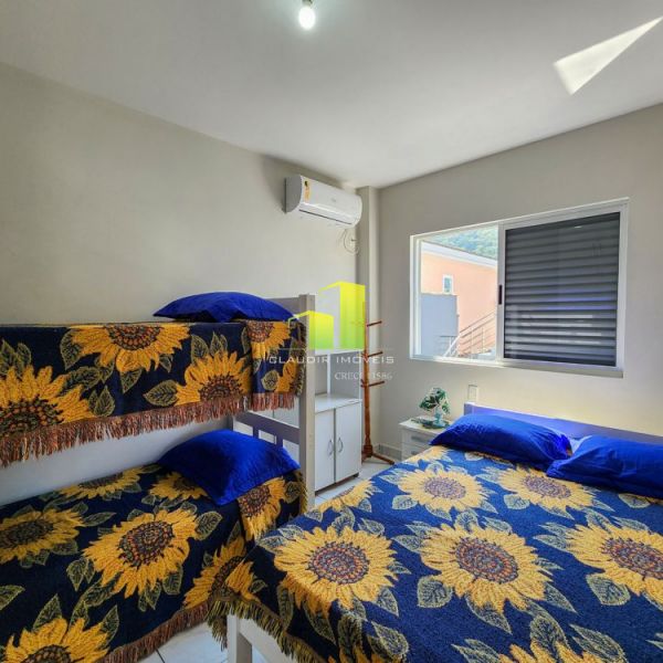 Residencial Niska � 20 metros da Praia de Bombas !