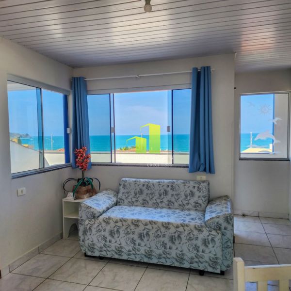 Cobertura com Vista Incr�vel para o Mar em Bombas