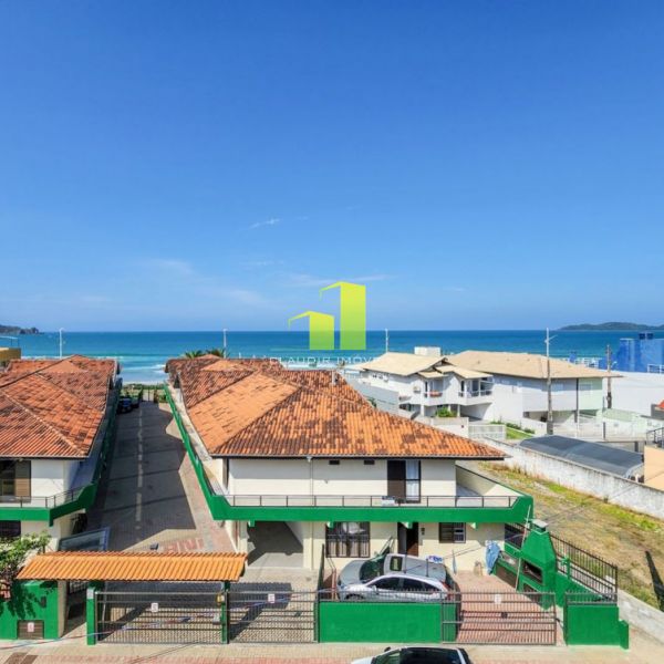 Cobertura com Vista Incr�vel para o Mar em Bombas